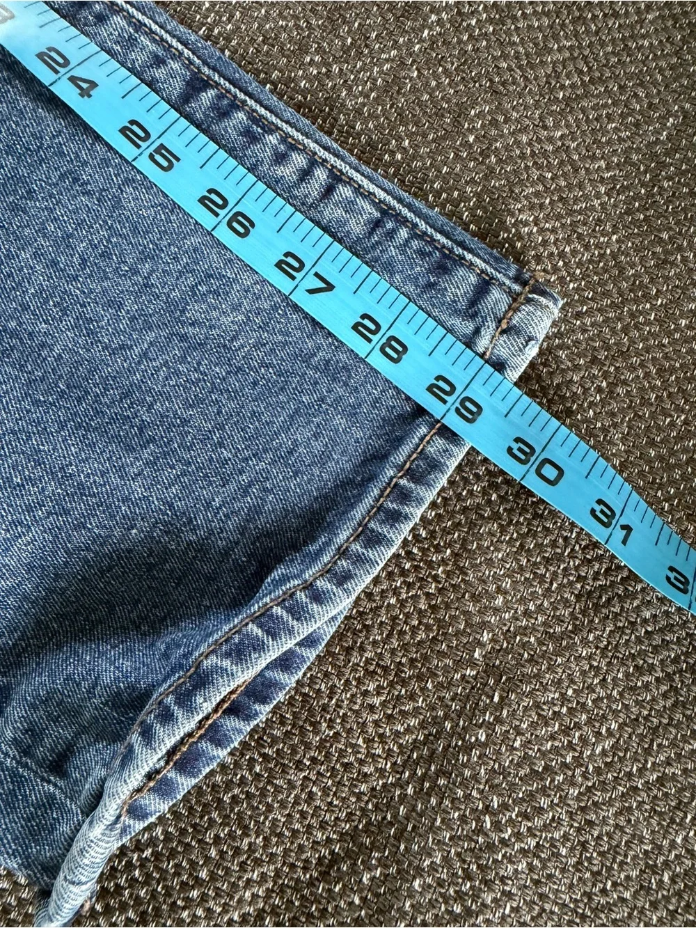 Old Navy Straight Leg Women's Jeans - Medium Blue Wash
